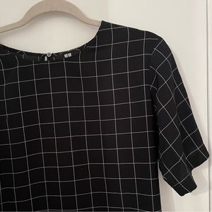 uniqlo // navy windowpane blouse